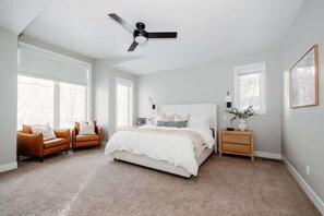 4 slaapkamers, een strijkplank/strijkijzer, wifi, beddengoed