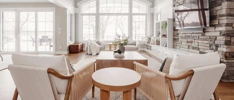 TV, fireplace, DVD player