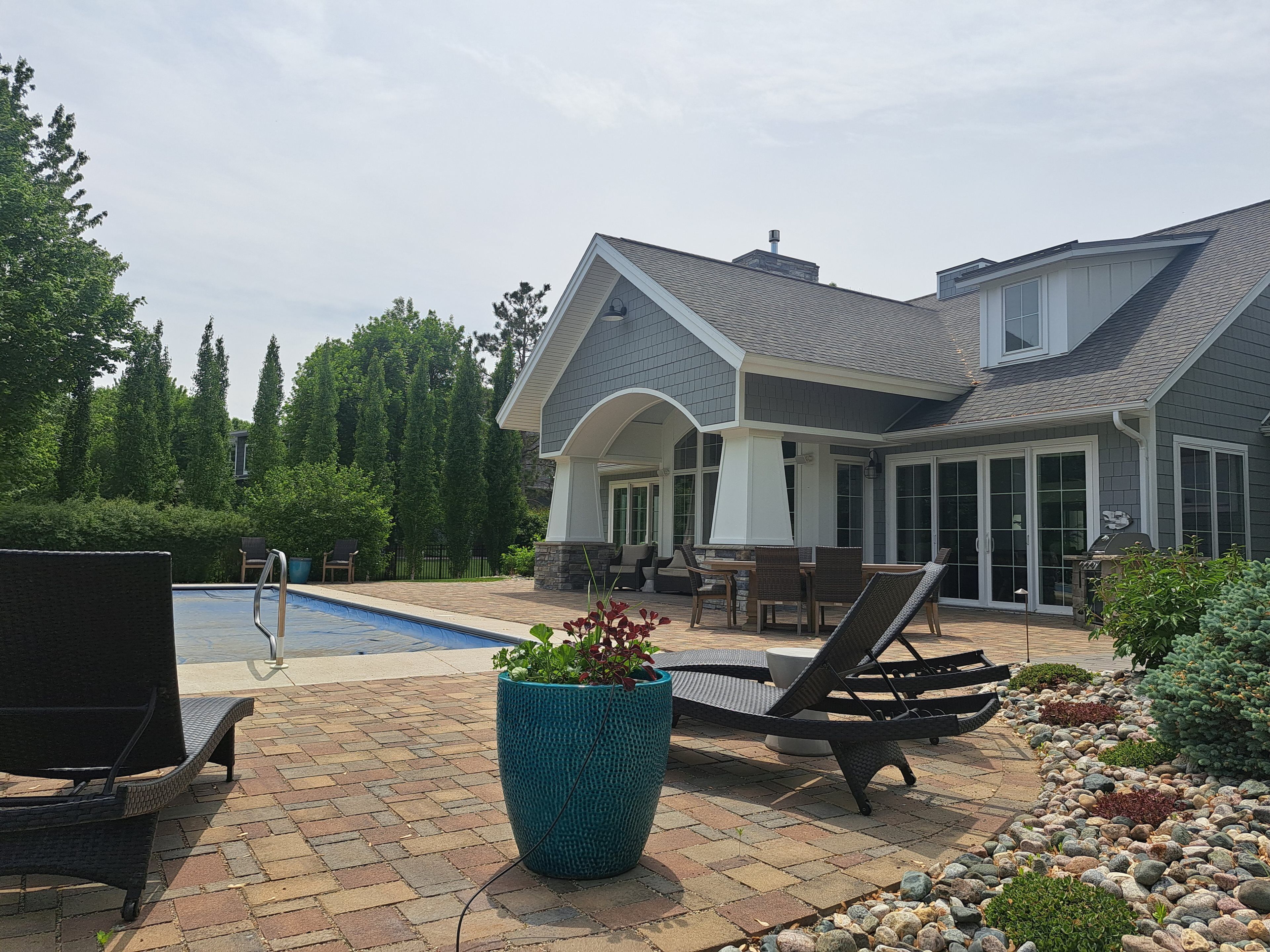 حمّام سباحة مُدفَّأ