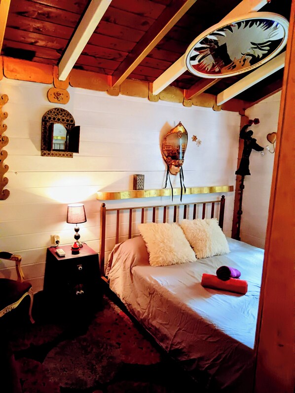 5 bedrooms, iron/ironing board, WiFi, bed sheets - MARE MARAVELLA Casa Rural, Luxe i Natura COSTA BRAVA (El Mas Móra)