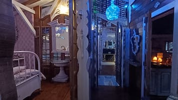 5 dormitorios, tabla de planchar con plancha, wifi y ropa de cama