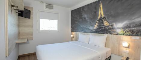 Basic Room, 1 Double Bed