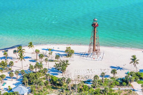 Seahorse Suites #1. Pet Friendly Beach HAVEN!