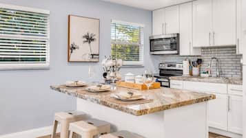 Microwave, oven, stovetop, coffee/tea maker