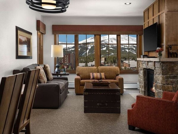 TV, fireplace - Hyatt Main Street Station 2-bedroom condo near Peak 9 available 2/15 to 2/22 (Breckenridge)