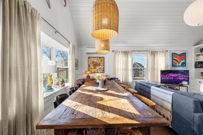 Dining - West End Haven - Chef’s Kitchen Private Yard (Provincetown)