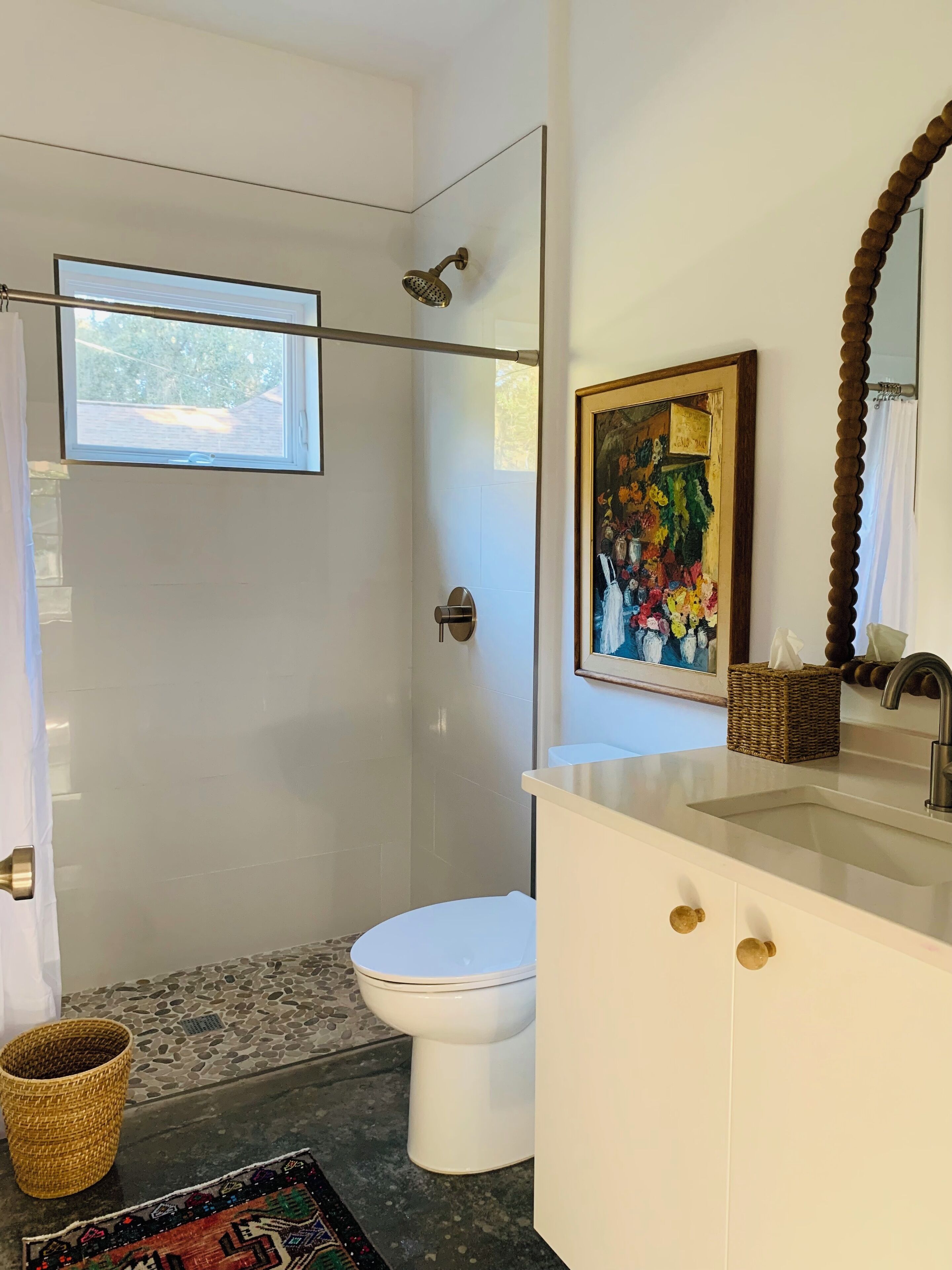 シャワー、ヘアドライヤー、タオル、石鹸