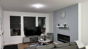 Smart TV, fireplace, offices