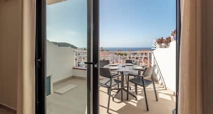 2BR Luxury Seaview Apartment in Los Cristianos