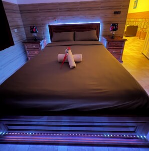 2 habitaciones, escritorio, wifi gratis y ropa de cama 