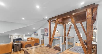 Unique Top-Floor Apt in BTV