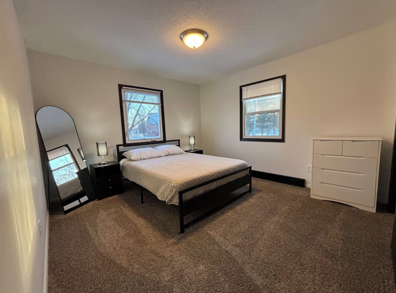 2 bedrooms, travel crib, WiFi, bed sheets