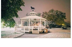 Park view - The Historic Union Hotel (Union)