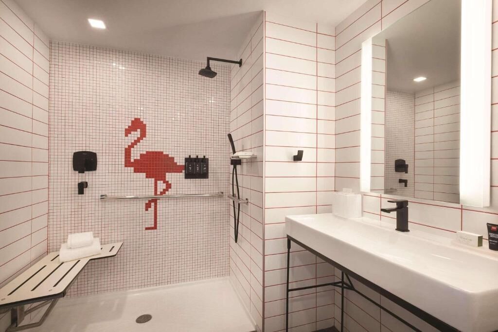 Photo - Kompose Boutique Miami Airport