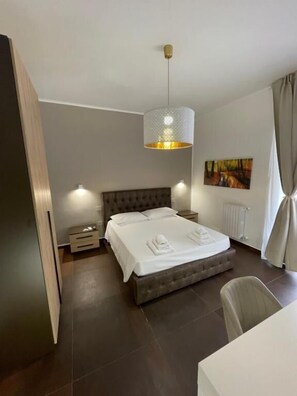 1 bedroom, desk, free WiFi
