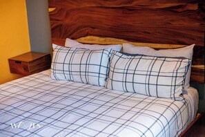 1 chambre, fer et planche à repasser, Wi-Fi, literie fournie