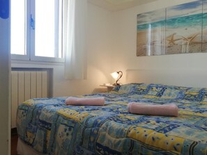 3 Schlafzimmer, Schreibtisch, Bügeleisen/Bügelbrett, kostenloses WLAN
