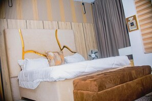 3 bedrooms, iron/ironing board, WiFi