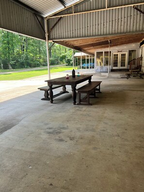 Outdoor dining - 3 Bedroom 2 bath with plenty of covered parking! (Hemphill)