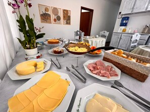 Ilmainen päivittäinen buffetaamiainen 