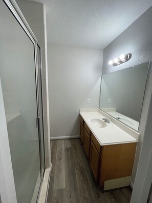 Towels, toilet paper - Mamma's House (Houston)