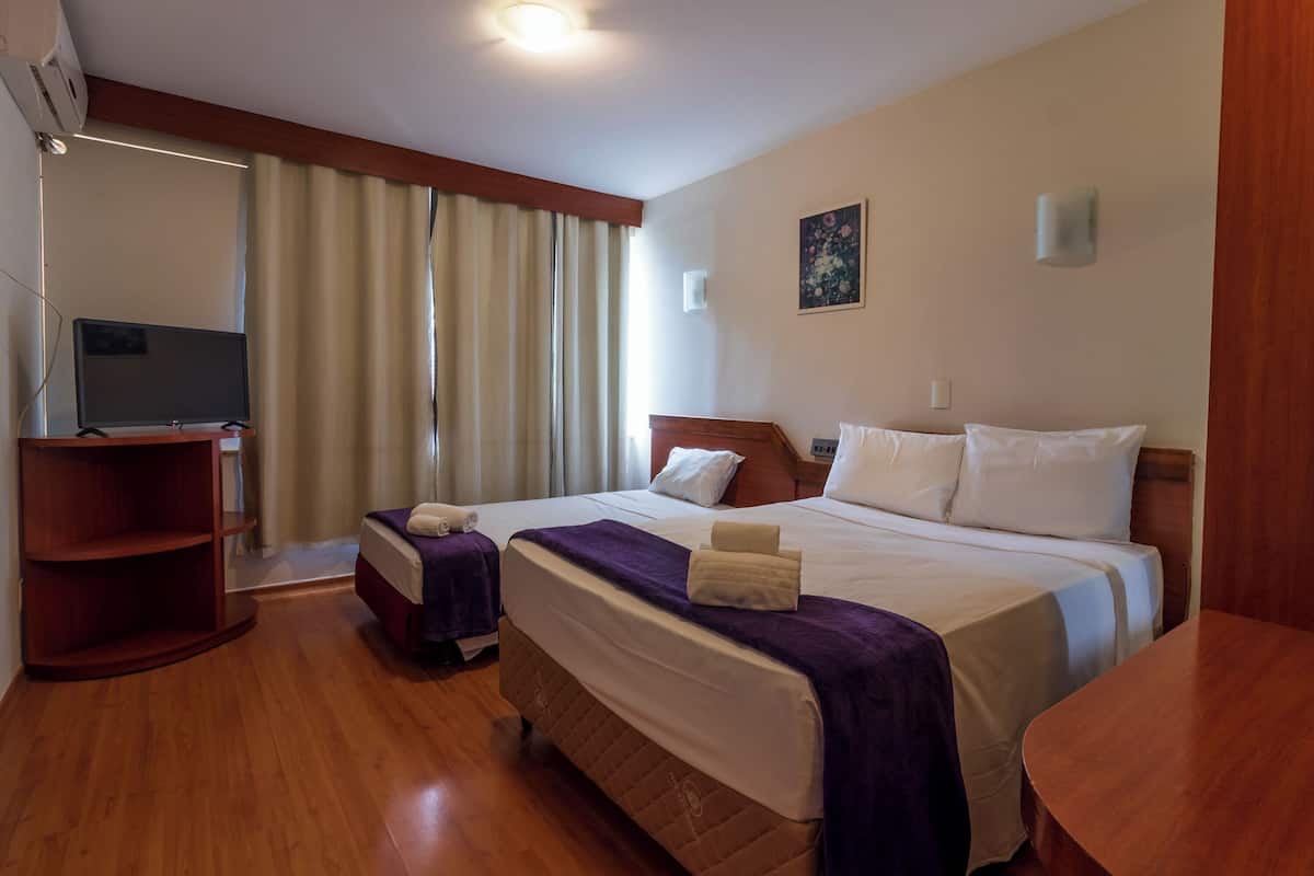 Superior-Dreibettzimmer | Minibar, kostenloses WLAN, Bettwäsche
