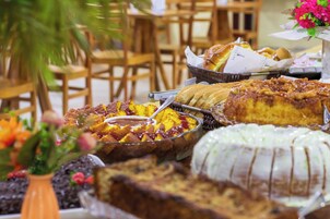 Desayuno buffet incluido todos los días 