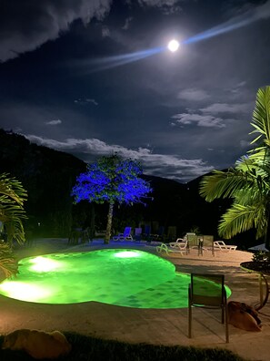 Udendørs pool