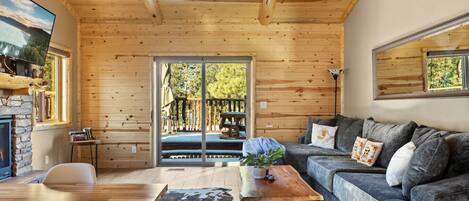 Smart-TV, Kamin, Tischfußball