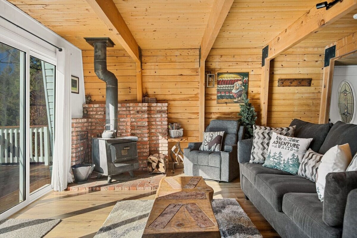 Photo 12 of High Score Hideaway - Views of Ski Slopes, Hot Tub