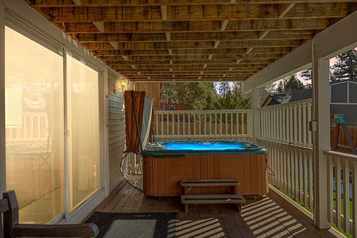 Photo 5 of High Score Hideaway - Views of Ski Slopes, Hot Tub