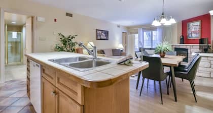 Cozy Suite Close to Ski Hill !