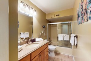 Hårtørrer, håndklæder