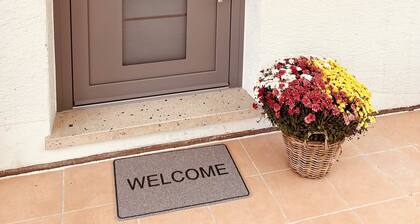 Gemütliches Ferienhaus im Naturpark Westerwald. Neu renoviert mit Garten.