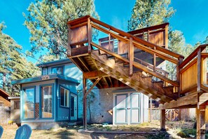 Exterior - Two-story home with sunroom, large yard, fire pit, & BBQ grill (Flagstaff)
