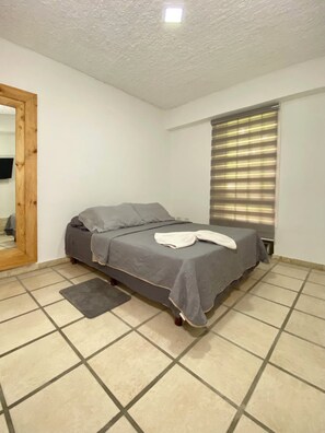 1 bedroom, WiFi, bed sheets