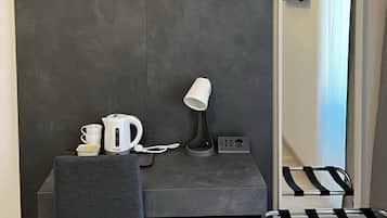 Comfort Double Room, 1 Double Bed, Private Bathroom | In-room safe, desk, free WiFi
