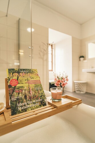 Rhein Haven - 125m² Premium Retreat - ideal for families & teams - free parking