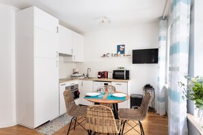 Fridge, microwave, oven, dishwasher - L'Archipel - Dans l'Intra Muros (Saint-Malo)