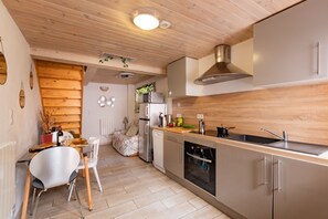 Refrigerador, microondas, horno y lavavajillas 