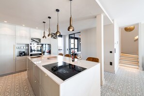 Fridge, microwave, oven, dishwasher