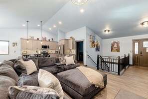 TV, peis og videospill