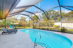 Pool - Beautiful home with private pool and space for the whole family (Sarasota)