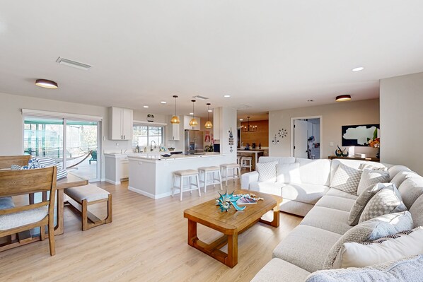 TV, table football, ping pong - Beautiful home with private pool and space for the whole family (Sarasota)