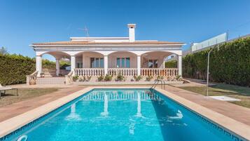 Piscina a l'aire lliure