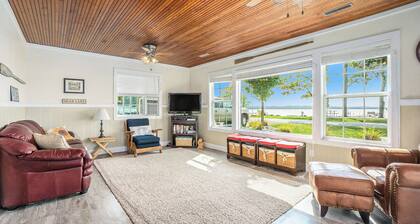 Cottages on 50' of Bear Lake frontage