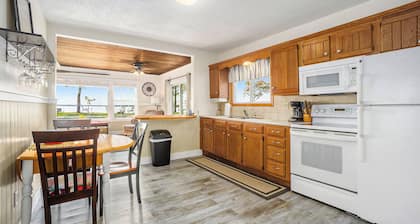 Cottages on 50' of Bear Lake frontage