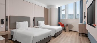 Holiday Inn Express Yangzhou Grand Canal Theatre