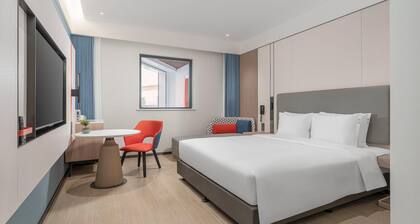 Holiday Inn Express Yangzhou Grand Canal Theatre