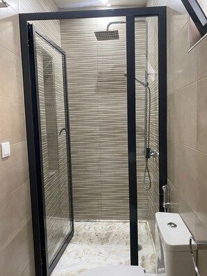 Towels, toilet paper